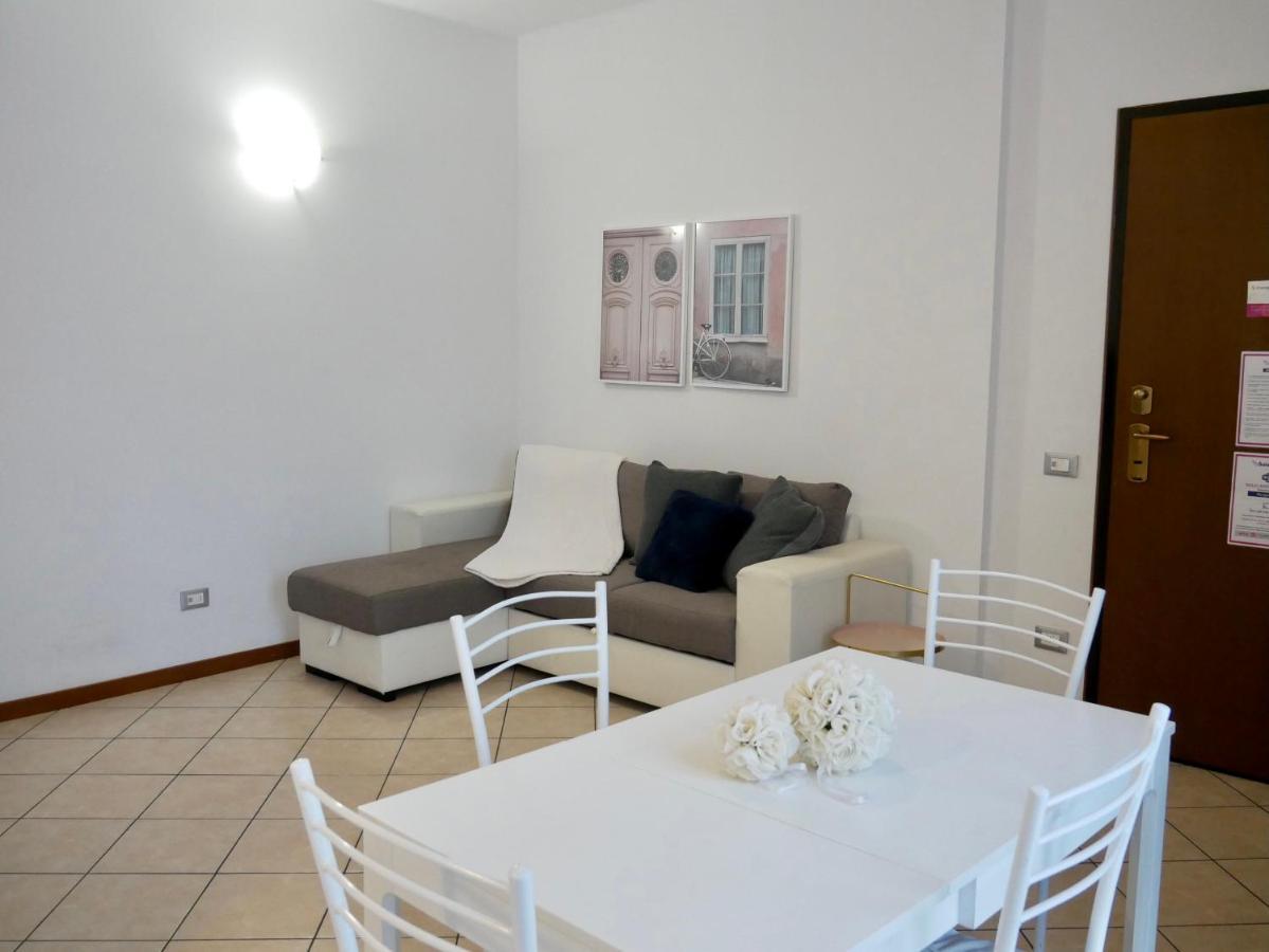 Апартаменты Diadema Pink - Immobili E Soluzioni Rent Бергамо Экстерьер фото